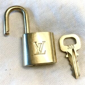 LV lock - 300 series